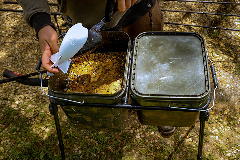 Fox Spomb Bucket Stand Kit - Double Bucket