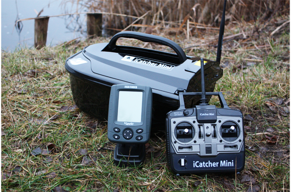 BearCreeks iCatcher Mini 2.4 Baitboat + Fishfinder